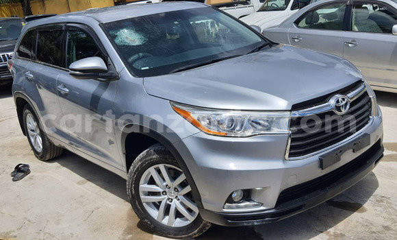 Buy Import Toyota Kluger Silver Car in Dar es Salaam in Dar es Salaam