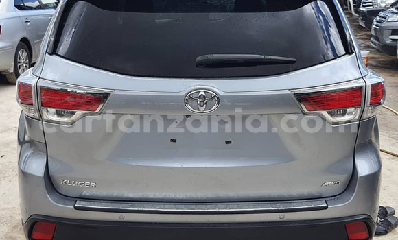 Buy Import Toyota Kluger Silver Car in Dar es Salaam in Dar es Salaam Buy Import Toyota Kluger Silver Car in Dar es Salaam in Dar es Salaam