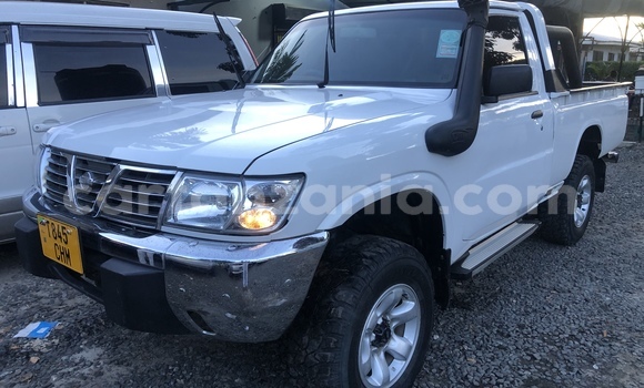 Buy Used Nissan Patrol White Car in Dar es Salaam in Dar es Salaam