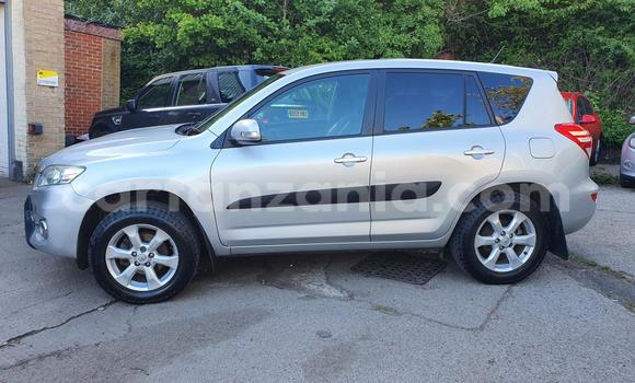 Nunua Ilio tumika Toyota Vanguard Nyingine Gari ndani ya Dar es Salaam nchini Dar es Salaam Nunua Ilio tumika Toyota Vanguard Nyingine Gari ndani ya Dar es Salaam nchini Dar es Salaam