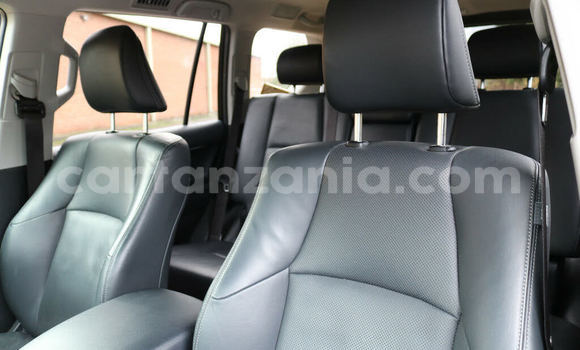 Nunua Ilio tumika Toyota Land Cruiser Prado Nyingine Gari ndani ya Dar es Salaam nchini Dar es Salaam Nunua Ilio tumika Toyota Land Cruiser Prado Nyingine Gari ndani ya Dar es Salaam nchini Dar es Salaam