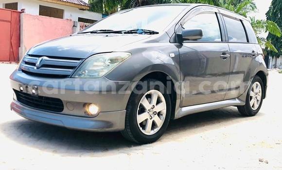 Nunua Ilio tumika Toyota IST Nyingine Gari ndani ya Dar es Salaam nchini Dar es Salaam