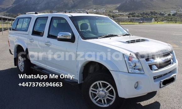 Buy Used Isuzu KB White Car in Dar es Salaam in Dar es Salaam
