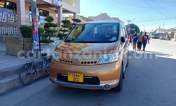 Buy Used Nissan Serena Brown Car in Dar es Salaam in Dar es Salaam