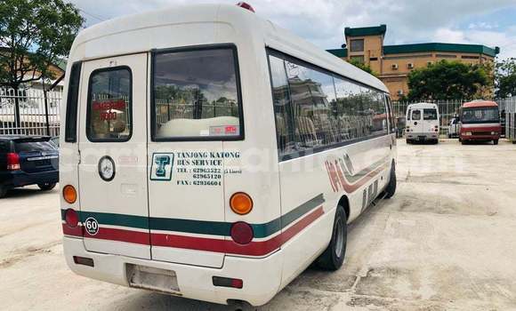 Nunua Imported Mitsubishi Rossa Nyeupe Lori ndani ya Dar es Salaam nchini Dar es Salaam Nunua Imported Mitsubishi Rossa Nyeupe Lori ndani ya Dar es Salaam nchini Dar es Salaam