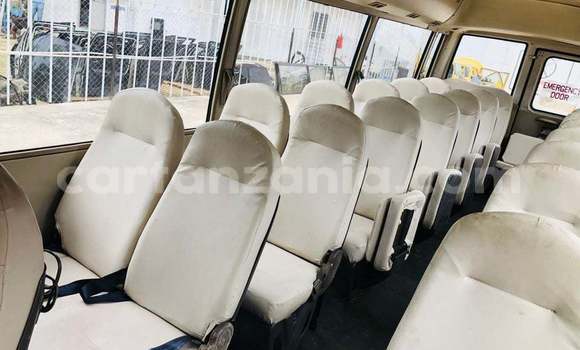 Nunua Imported Mitsubishi Rossa Nyeupe Lori ndani ya Dar es Salaam nchini Dar es Salaam Nunua Imported Mitsubishi Rossa Nyeupe Lori ndani ya Dar es Salaam nchini Dar es Salaam