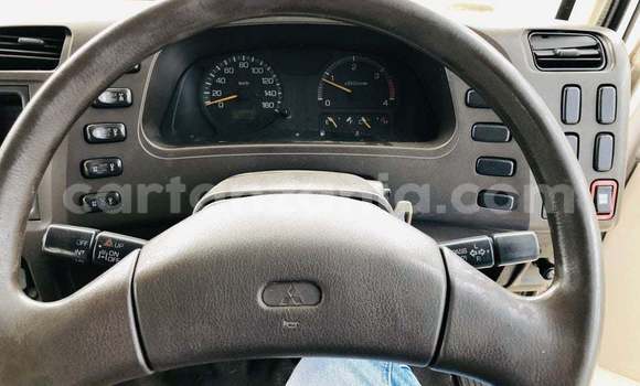 Nunua Imported Mitsubishi Rossa Nyeupe Lori ndani ya Dar es Salaam nchini Dar es Salaam Nunua Imported Mitsubishi Rossa Nyeupe Lori ndani ya Dar es Salaam nchini Dar es Salaam