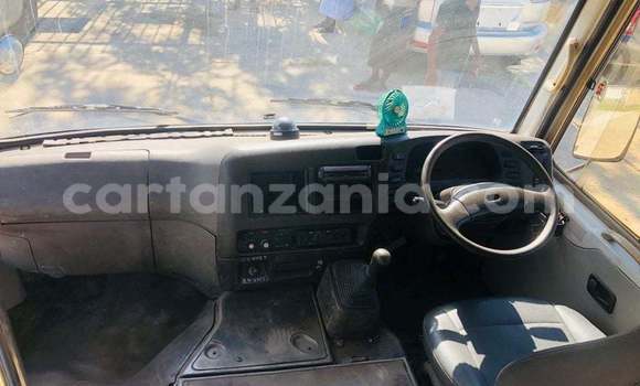 Buy Import Mitsubishi Rossa Other Truck in Dar es Salaam in Dar es Salaam Buy Import Mitsubishi Rossa Other Truck in Dar es Salaam in Dar es Salaam