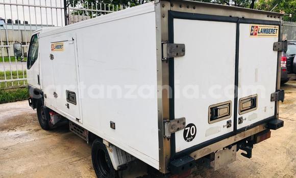 Nunua Imported Mitsubishi Van Nyeupe Lori ndani ya Dar es Salaam nchini Dar es Salaam Nunua Imported Mitsubishi Van Nyeupe Lori ndani ya Dar es Salaam nchini Dar es Salaam