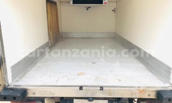 Nunua Imported Mitsubishi Van Nyeupe Lori ndani ya Dar es Salaam nchini Dar es Salaam Nunua Imported Mitsubishi Van Nyeupe Lori ndani ya Dar es Salaam nchini Dar es Salaam