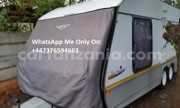 Buy Used Toyota RAV4 White Car in Dar es Salaam in Dar es Salaam