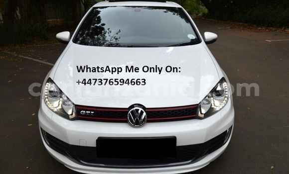 Nunua Ilio tumika Volkswagen Golf GTI Nyeupe Gari ndani ya Dar es Salaam nchini Dar es Salaam