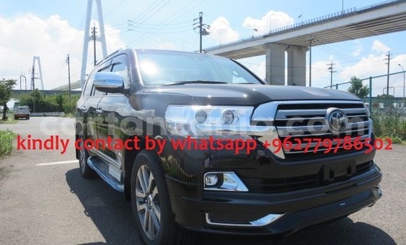 Nunua Ilio tumika Toyota Land Cruiser Nyeusi Gari ndani ya Dar es Salaam nchini Dar es Salaam