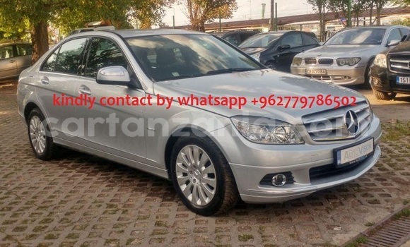 Buy Used Mercedes‒Benz C–Class Brown Car in Arusha in Arusha Buy Used Mercedes‒Benz C–Class Brown Car in Arusha in Arusha
