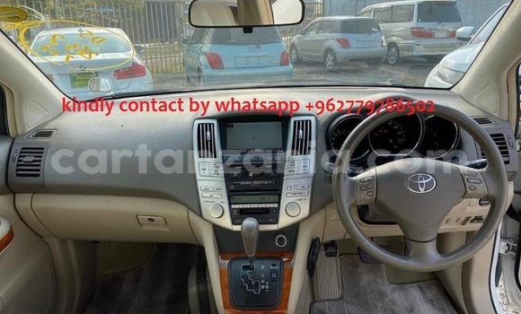 Nunua Ilio tumika Toyota Harrier Nyeupe Gari ndani ya Dar es Salaam nchini Dar es Salaam Nunua Ilio tumika Toyota Harrier Nyeupe Gari ndani ya Dar es Salaam nchini Dar es Salaam