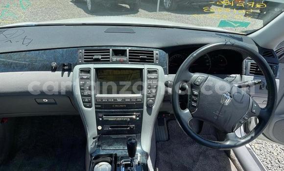 Buy Used Toyota Crown White Car in Dar es Salaam in Dar es Salaam Buy Used Toyota Crown White Car in Dar es Salaam in Dar es Salaam