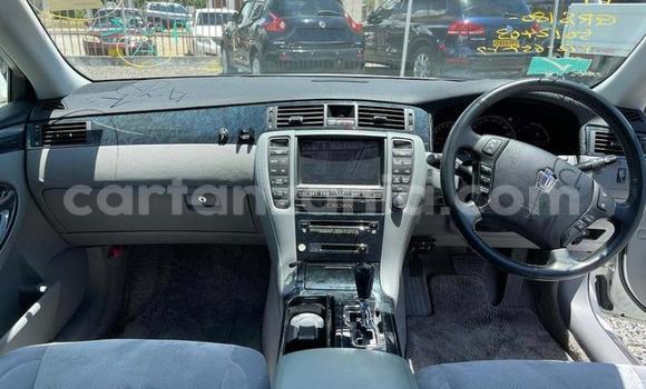 Nunua Ilio tumika Toyota Crown Nyeusi Gari ndani ya Dar es Salaam nchini Dar es Salaam Nunua Ilio tumika Toyota Crown Nyeusi Gari ndani ya Dar es Salaam nchini Dar es Salaam
