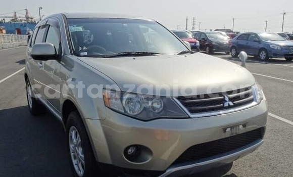 Buy New Mitsubishi Outlander Silver Car in Dar es Salaam in Dar es Salaam