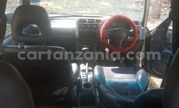 Nunua Ilio tumika Toyota RAV4 Fedha Gari ndani ya Dar es Salaam nchini Dar es Salaam Nunua Ilio tumika Toyota RAV4 Fedha Gari ndani ya Dar es Salaam nchini Dar es Salaam