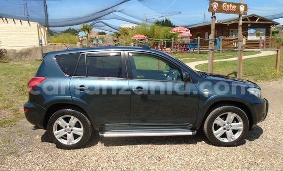 Nunua Ilio tumika Toyota RAV4 Nyeusi Gari ndani ya Dar es Salaam nchini Dar es Salaam Nunua Ilio tumika Toyota RAV4 Nyeusi Gari ndani ya Dar es Salaam nchini Dar es Salaam