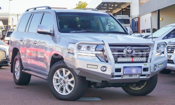 Buy Used Toyota Land Cruiser Silver Car in Dar es Salaam in Dar es Salaam