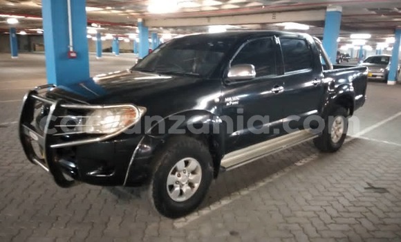 Nunua Ilio tumika Toyota Hilux Nyeusi Gari ndani ya Dar es Salaam nchini Dar es Salaam Nunua Ilio tumika Toyota Hilux Nyeusi Gari ndani ya Dar es Salaam nchini Dar es Salaam