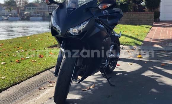 Buy Used Honda CBR 1000 RR Black Bike in Arusha in Arusha Buy Used Honda CBR 1000 RR Black Bike in Arusha in Arusha