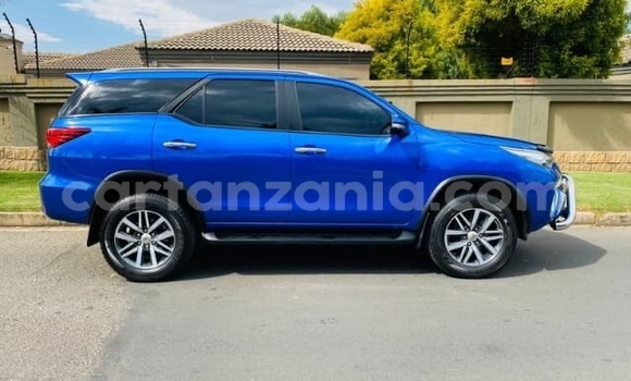 Buy Used Toyota Land Cruiser Prado Blue Car in Arusha in Arusha Buy Used Toyota Land Cruiser Prado Blue Car in Arusha in Arusha