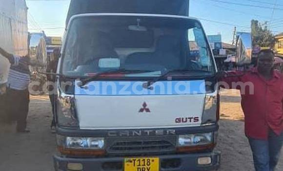 Buy Used Mitsubishi 3000 GT White Car in Dar es Salaam in Dar es Salaam Buy Used Mitsubishi 3000 GT White Car in Dar es Salaam in Dar es Salaam