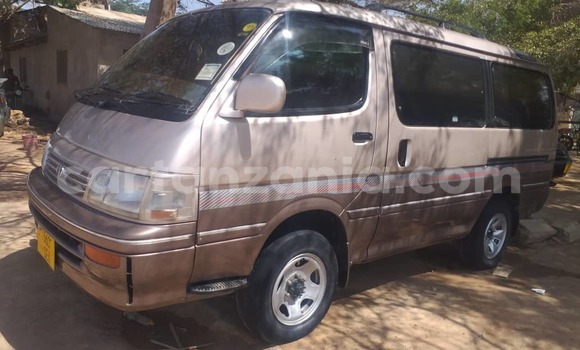 Buy Used Toyota Hiace Silver Car in Dar es Salaam in Dar es Salaam Buy Used Toyota Hiace Silver Car in Dar es Salaam in Dar es Salaam