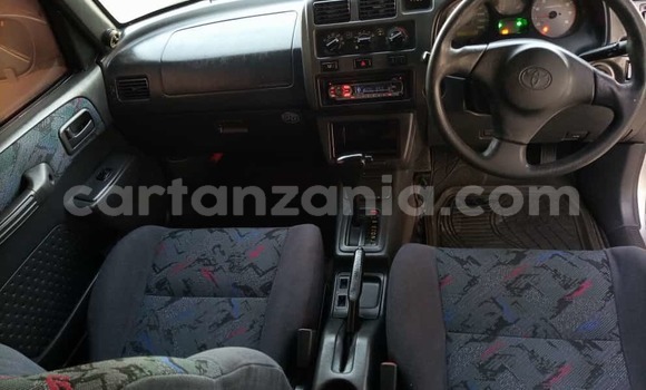 Nunua Ilio tumika Toyota RAV4 Fedha Gari ndani ya Dar es Salaam nchini Dar es Salaam Nunua Ilio tumika Toyota RAV4 Fedha Gari ndani ya Dar es Salaam nchini Dar es Salaam