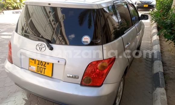 Nunua Ilio tumika Toyota IST Fedha Gari ndani ya Dar es Salaam nchini Dar es Salaam Nunua Ilio tumika Toyota IST Fedha Gari ndani ya Dar es Salaam nchini Dar es Salaam
