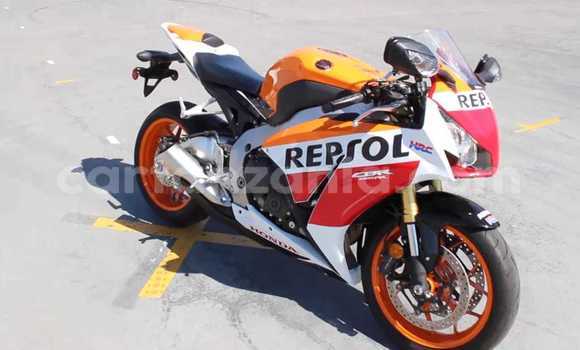 Buy Used Honda CBR 1000 RR Green Bike in Dar es Salaam in Dar es Salaam