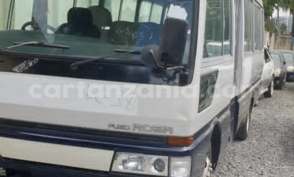 Buy Used Mitsubishi Xpander White Car in Dar es Salaam in Dar es Salaam Buy Used Mitsubishi Xpander White Car in Dar es Salaam in Dar es Salaam