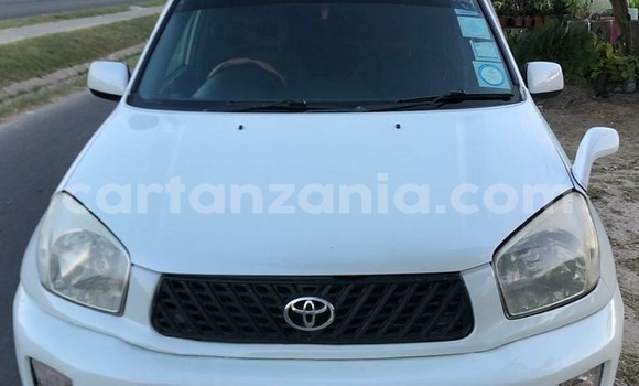 Nunua Ilio tumika Toyota RAV4 Nyeupe Gari ndani ya Dar es Salaam nchini Dar es Salaam Nunua Ilio tumika Toyota RAV4 Nyeupe Gari ndani ya Dar es Salaam nchini Dar es Salaam
