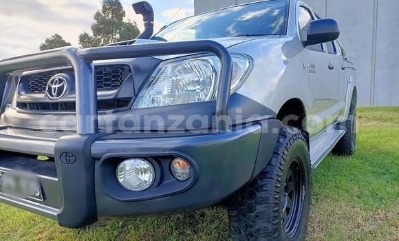 Buy Used Toyota Hilux Black Car in Dar es Salaam in Dar es Salaam Buy Used Toyota Hilux Black Car in Dar es Salaam in Dar es Salaam