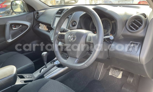 Nunua Ilio tumika Toyota Vanguard Nyeusi Gari ndani ya Dar es Salaam nchini Dar es Salaam Nunua Ilio tumika Toyota Vanguard Nyeusi Gari ndani ya Dar es Salaam nchini Dar es Salaam