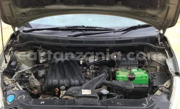 Nunua Ilio tumika Nissan Tiida Kijani Gari ndani ya Dar es Salaam nchini Dar es Salaam Nunua Ilio tumika Nissan Tiida Kijani Gari ndani ya Dar es Salaam nchini Dar es Salaam