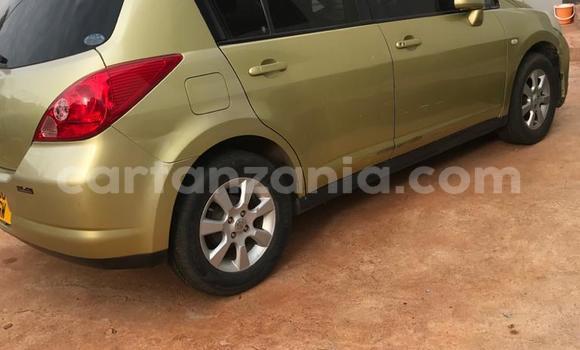 Nunua Ilio tumika Nissan Tiida Kijani Gari ndani ya Dar es Salaam nchini Dar es Salaam Nunua Ilio tumika Nissan Tiida Kijani Gari ndani ya Dar es Salaam nchini Dar es Salaam