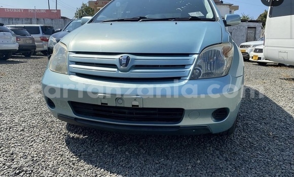 Buy Used Toyota IST Blue Car in Dar es Salaam in Dar es Salaam Buy Used Toyota IST Blue Car in Dar es Salaam in Dar es Salaam