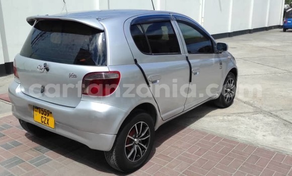 Nunua Ilio tumika Toyota Vitz Fedha Gari ndani ya Dar es Salaam nchini Dar es Salaam Nunua Ilio tumika Toyota Vitz Fedha Gari ndani ya Dar es Salaam nchini Dar es Salaam
