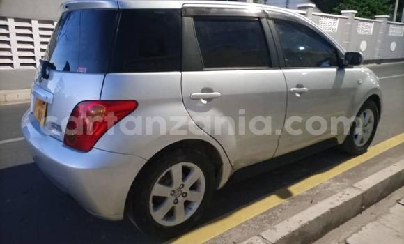 Nunua Ilio tumika Toyota IST Fedha Gari ndani ya Dar es Salaam nchini Dar es Salaam Nunua Ilio tumika Toyota IST Fedha Gari ndani ya Dar es Salaam nchini Dar es Salaam