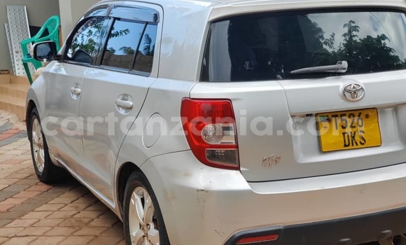 Buy Used Toyota IST Silver Car in Dar es Salaam in Dar es Salaam Buy Used Toyota IST Silver Car in Dar es Salaam in Dar es Salaam