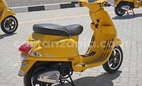 Nunua Ilio tumika Vespa S Nyekundu Bike ndani ya Dar es Salaam nchini Dar es Salaam Nunua Ilio tumika Vespa S Nyekundu Bike ndani ya Dar es Salaam nchini Dar es Salaam