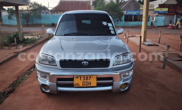 Buy Used Toyota RAV4 Silver Car in Lindi in Lindi
