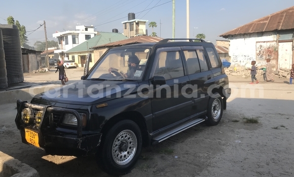Buy Used Suzuki Escudo Black Car in Dar es Salaam in Dar es Salaam