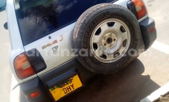 Nunua Ilio tumika Toyota RAV4 Fedha Gari ndani ya Dar es Salaam nchini Dar es Salaam Nunua Ilio tumika Toyota RAV4 Fedha Gari ndani ya Dar es Salaam nchini Dar es Salaam