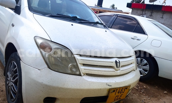 Nunua Ilio tumika Toyota IST Nyeupe Gari ndani ya Dar es Salaam nchini Dar es Salaam Nunua Ilio tumika Toyota IST Nyeupe Gari ndani ya Dar es Salaam nchini Dar es Salaam
