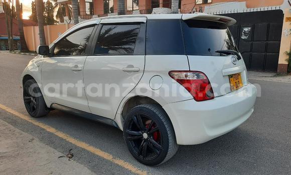 Nunua Ilio tumika Toyota IST Nyeupe Gari ndani ya Dar es Salaam nchini Dar es Salaam Nunua Ilio tumika Toyota IST Nyeupe Gari ndani ya Dar es Salaam nchini Dar es Salaam