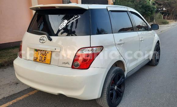 Nunua Ilio tumika Toyota IST Nyeupe Gari ndani ya Dar es Salaam nchini Dar es Salaam Nunua Ilio tumika Toyota IST Nyeupe Gari ndani ya Dar es Salaam nchini Dar es Salaam